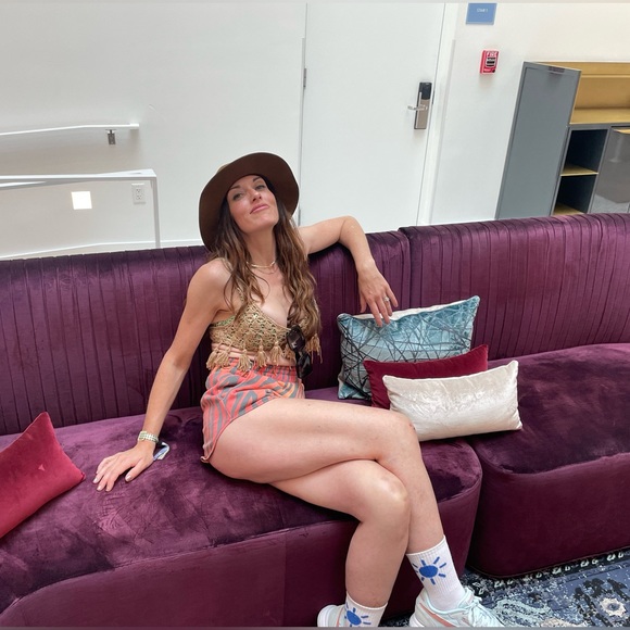 Meet your Posher, Christal ✨🐚💫🪷☀️🏝️ - Picture 14 of 14